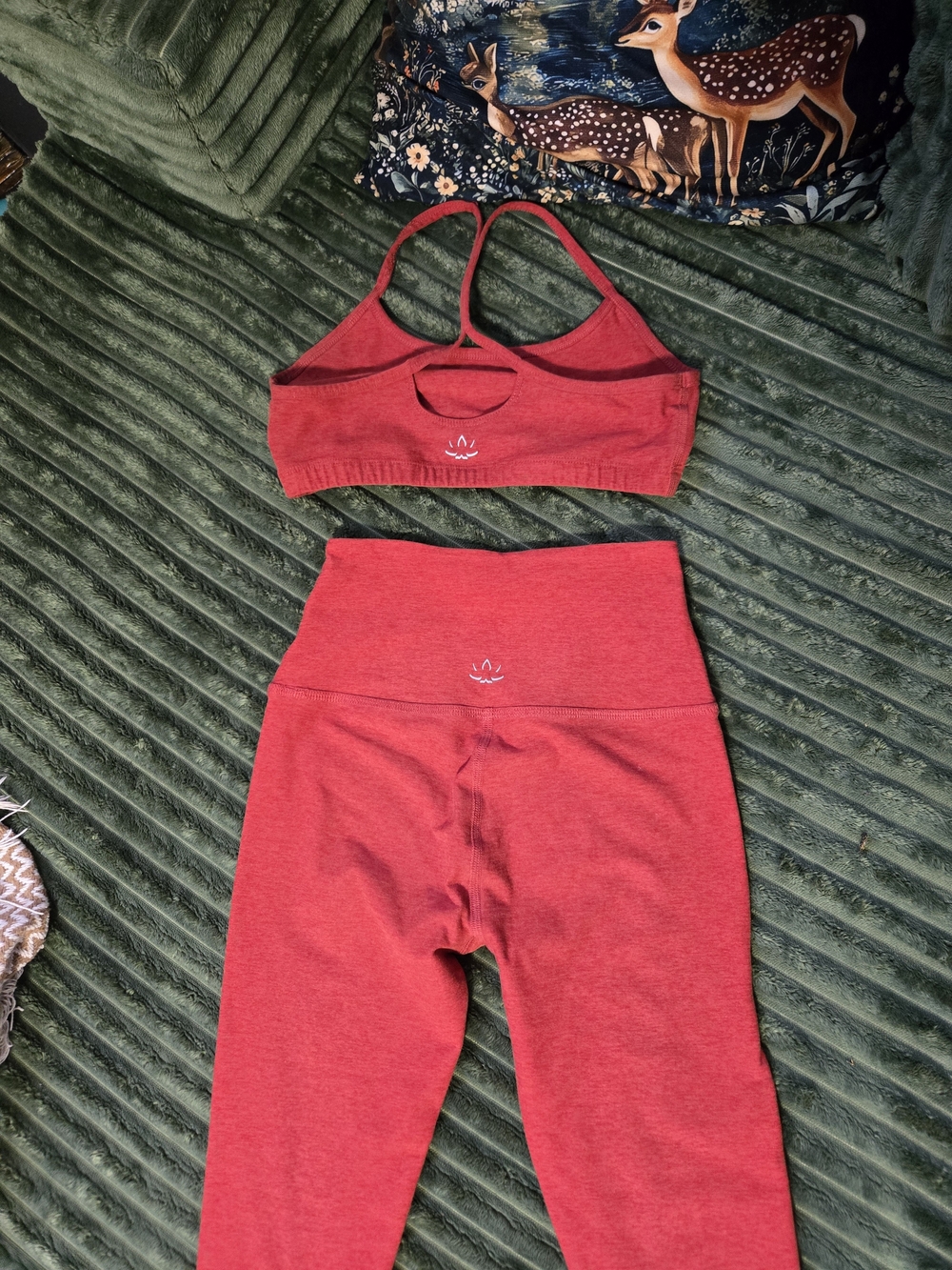 Beyond Yoga Active Sports Bra & High-Waist Leggings Set